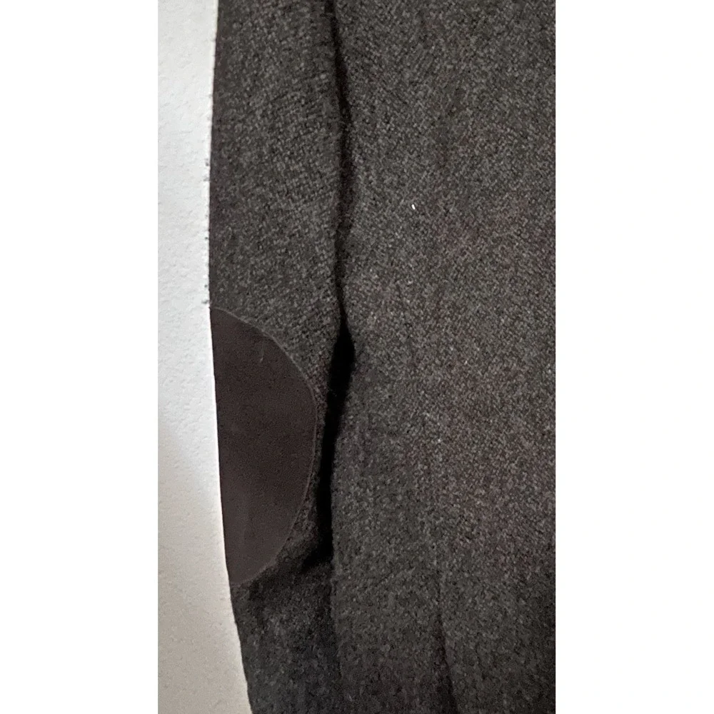 Daniel Cremieux Large Gray Herringbone Tweed 100% Wool Blazer Jacket Sport Coat